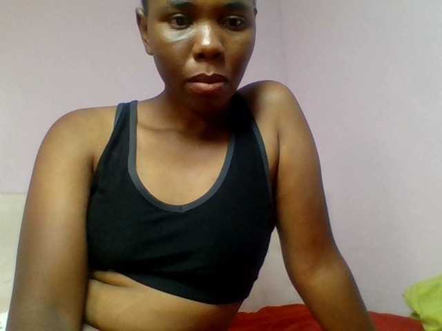 Kittydew live cam on BongaCams