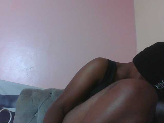 Kittydew live cam on BongaCams