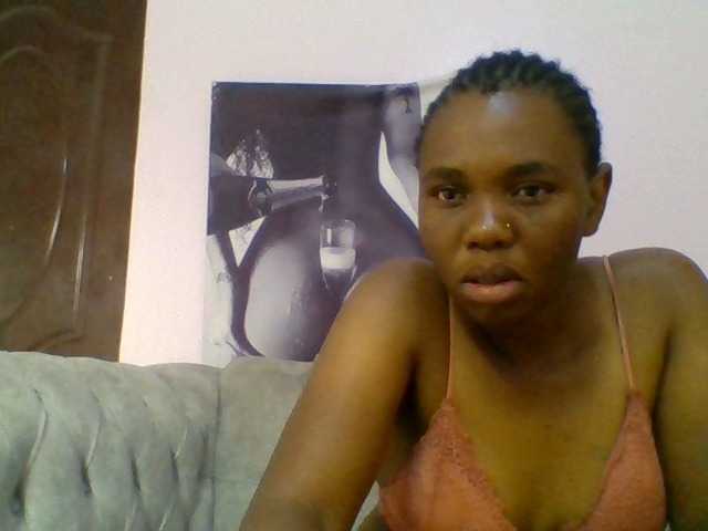 Kittydew live cam on BongaCams