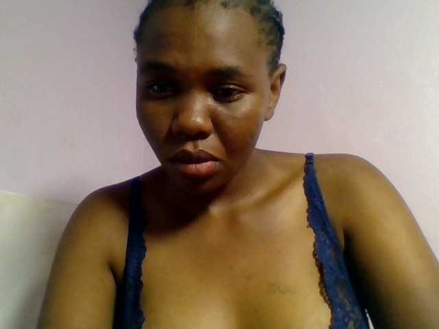 Kittydew live cam on BongaCams