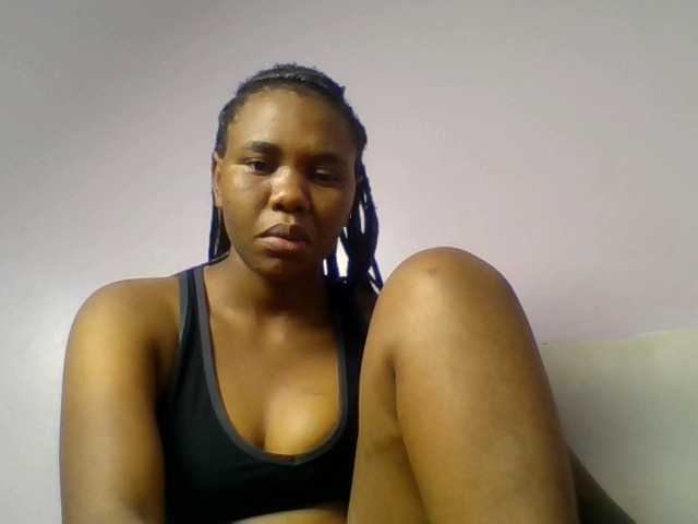 Kittydew live cam on BongaCams