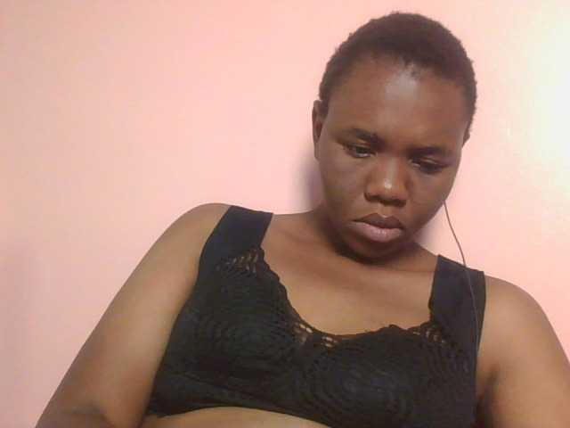 Kittydew live cam on BongaCams