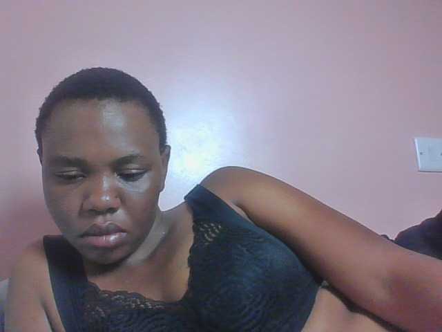 Kittydew live cam on BongaCams