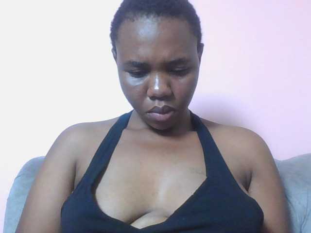 Kittydew live cam on BongaCams
