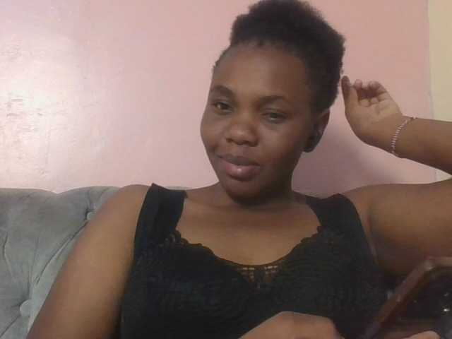 Kittydew live cam on BongaCams