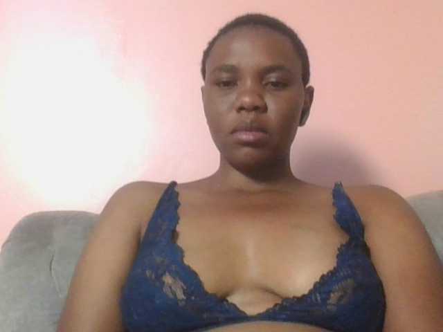 Kittydew — live female cam