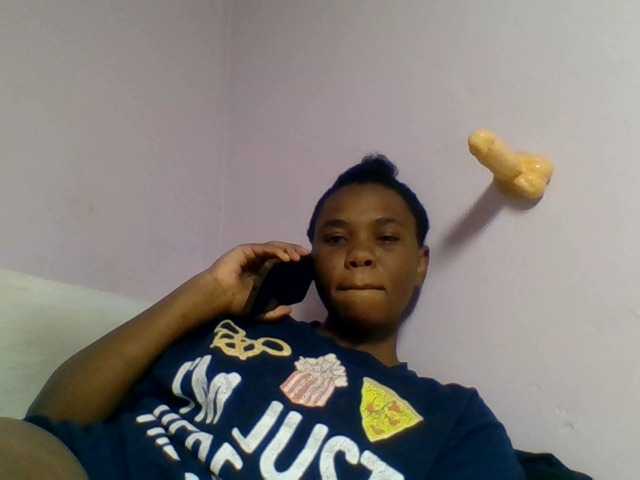 Kittydew live cam on BongaCams
