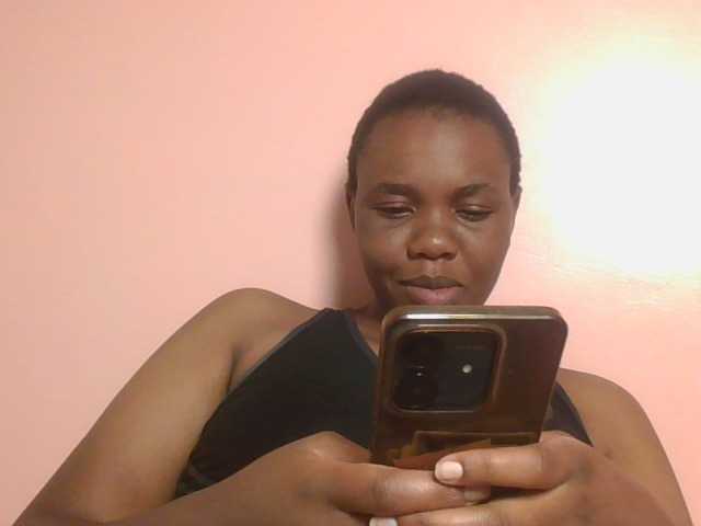 Kittydew live cam on BongaCams