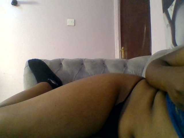Kittydew live cam on BongaCams
