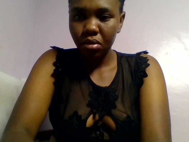 Kittydew live cam on BongaCams
