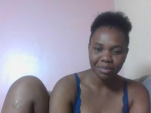 Kittydew live cam on BongaCams