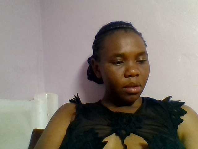Kittydew live cam on BongaCams