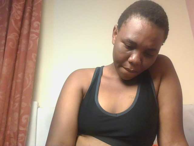 Kittydew live cam on BongaCams