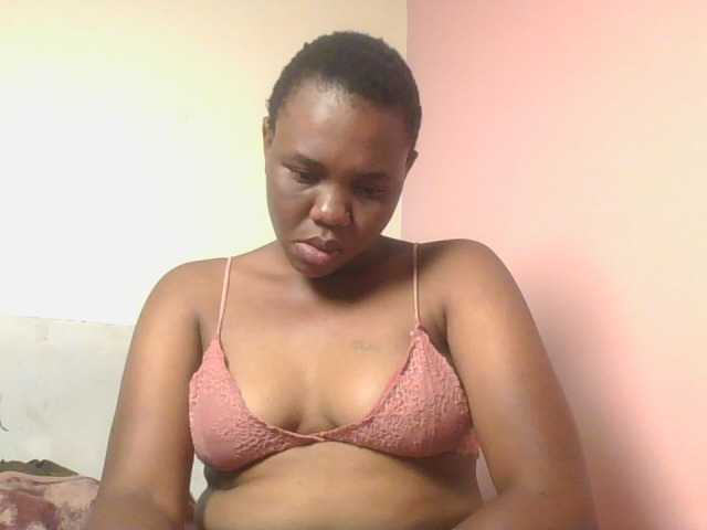 Kittydew live cam on BongaCams