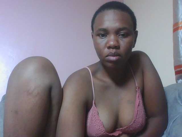 Kittydew live cam on BongaCams