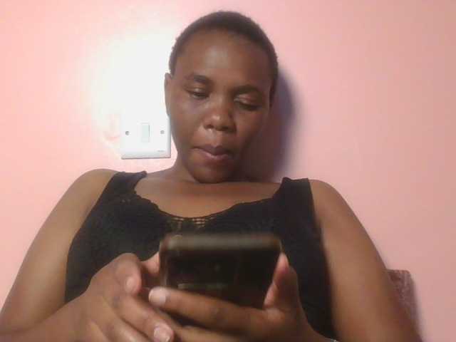 Kittydew live cam on BongaCams