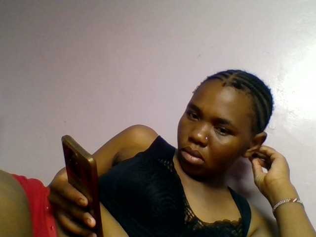 Kittydew live cam on BongaCams