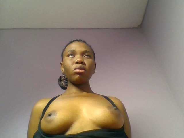 Kittydew Live Cam on BongaCams