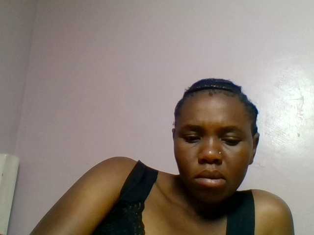 Kittydew live cam on BongaCams