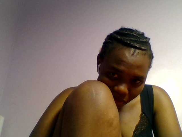 Kittydew live cam on BongaCams