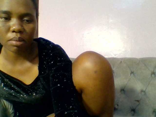 Kittydew live cam on BongaCams