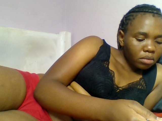 Kittydew live cam on BongaCams