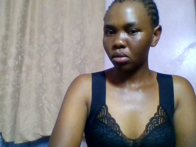 Kittydew live cam on BongaCams