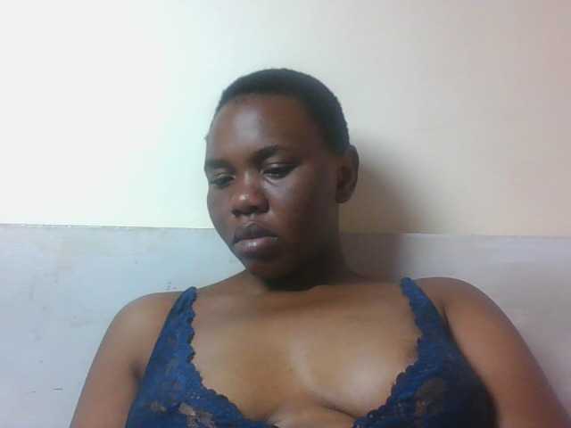Kittydew live cam on BongaCams