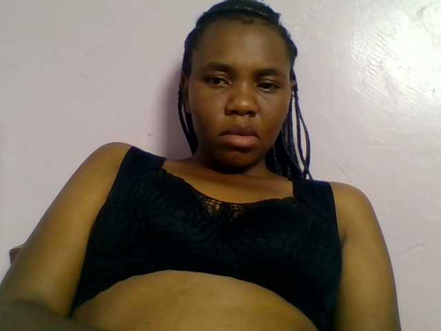 Kittydew live cam on BongaCams
