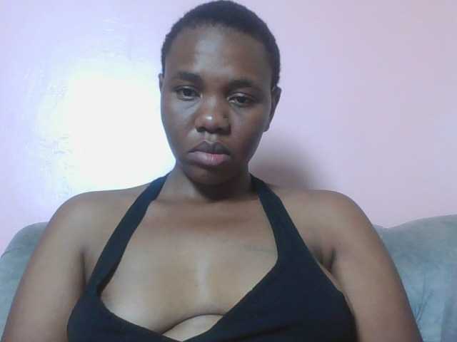 Kittydew live cam on BongaCams