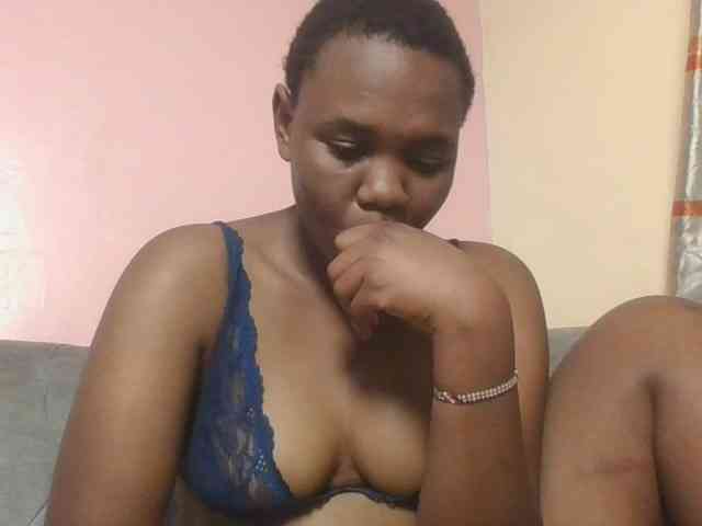 Kittydew's cam show statistics and live stream