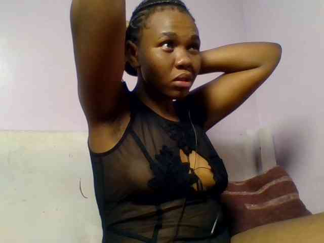 Kittydew Live Webcam on BongaCams