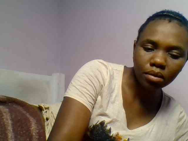Kittydew Live Webcam on BongaCams