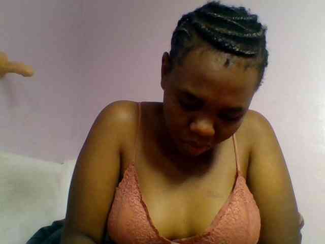 Kittydew Live Webcam on BongaCams
