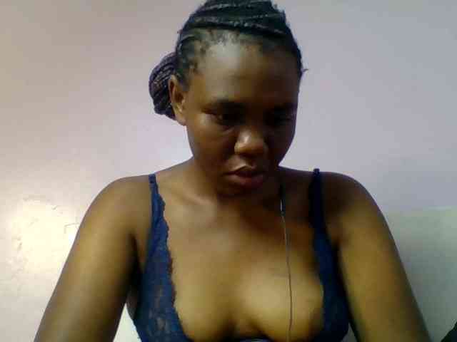 Kittydew Live Webcam on BongaCams
