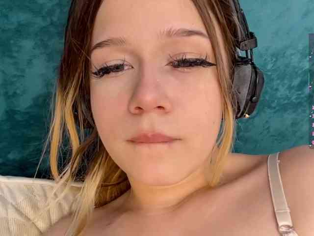 ChanWestenbarger webcam