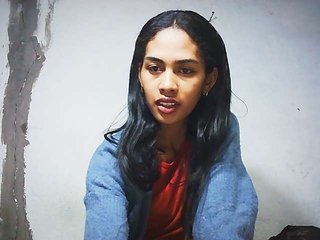 MiaTsoa's Live Webcam