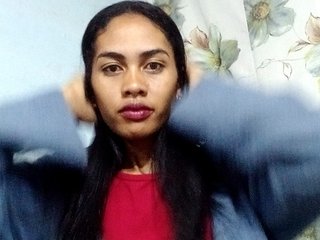 MiaTsoa's Live Webcam