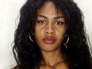 MiaTsoa's Live Webcam