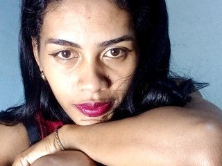 MiaTsoa's Live Webcam