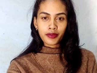 MiaTsoa's Live Webcam