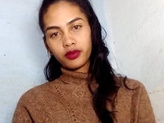 MiaTsoa's Live Webcam
