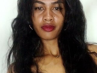 MiaTsoa's Live Webcam
