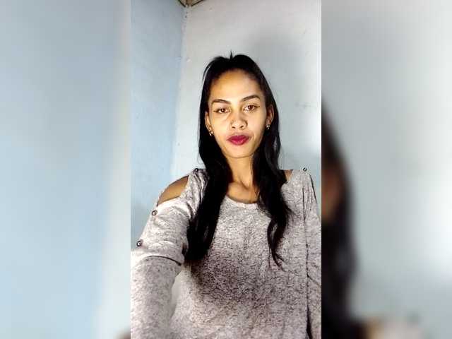 MiaTsoa live cam on BongaCams