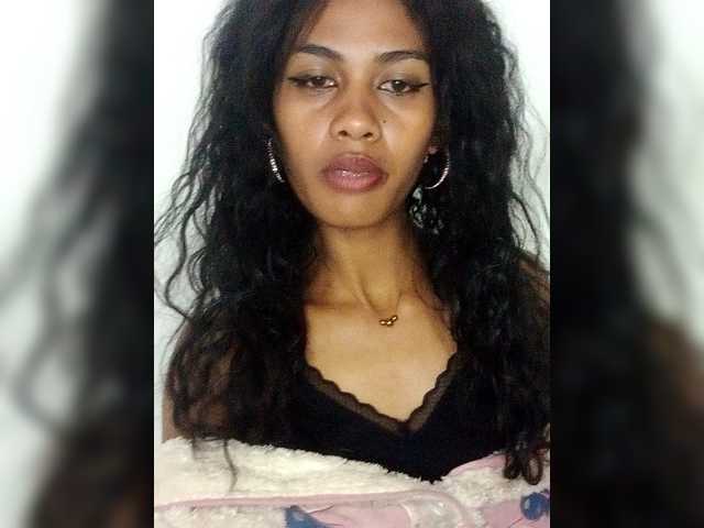 MiaTsoa live cam on BongaCams