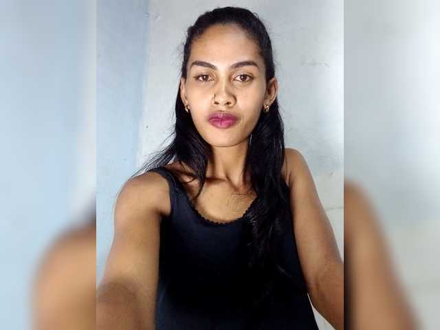 MiaTsoa live cam on BongaCams