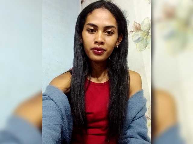 MiaTsoa live cam on BongaCams