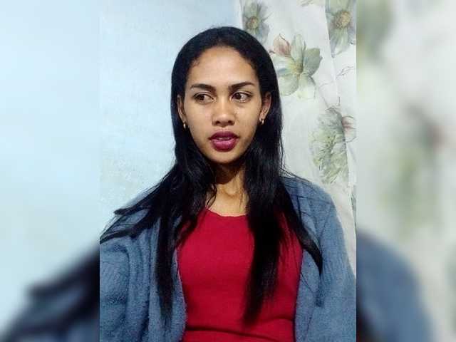 MiaTsoa live cam on BongaCams
