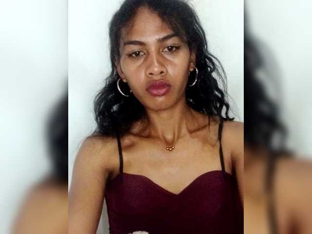 MiaTsoa live cam on BongaCams
