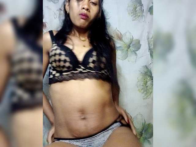 MiaTsoa live cam on BongaCams